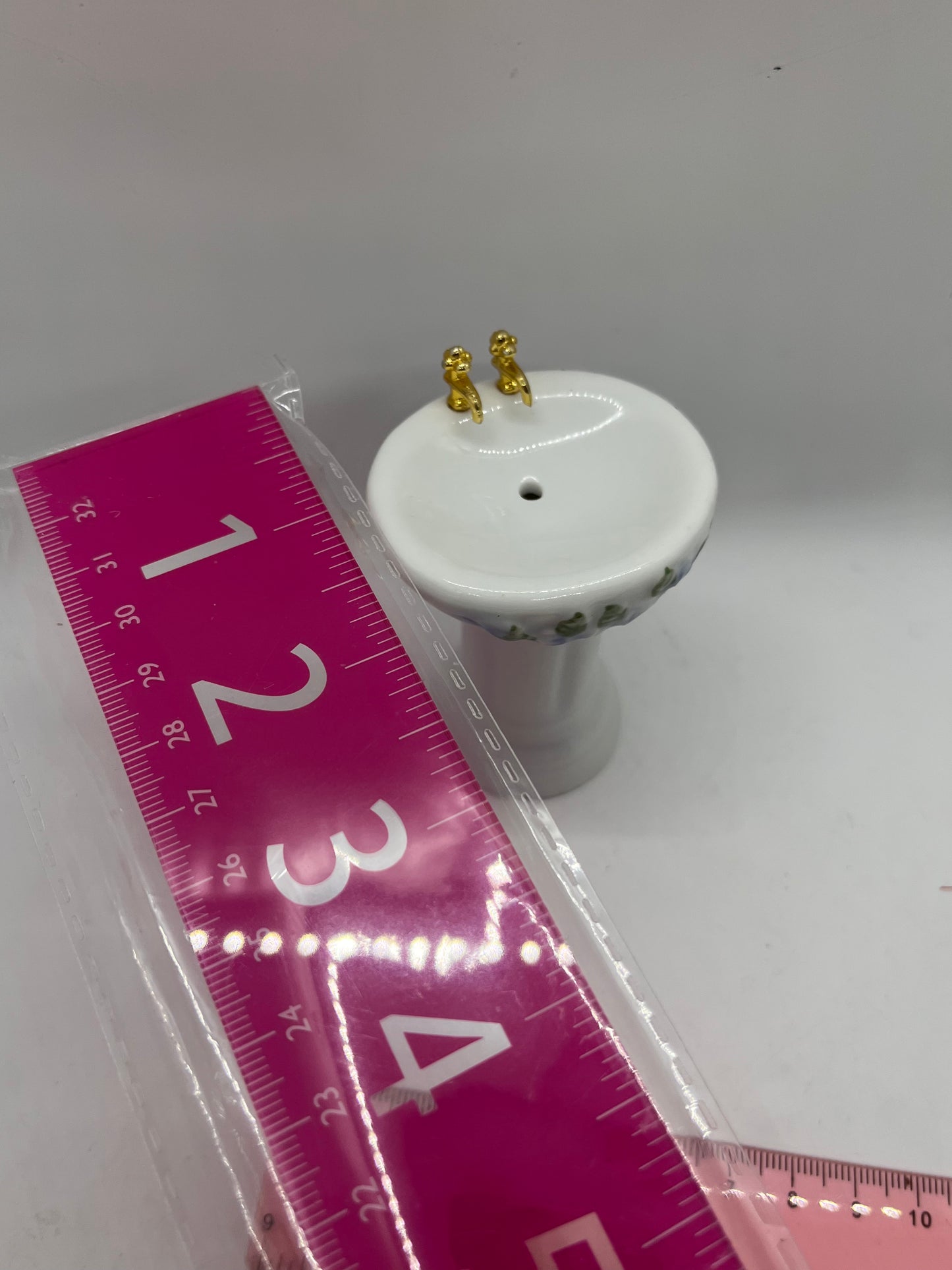 Dolls house porcelain sink