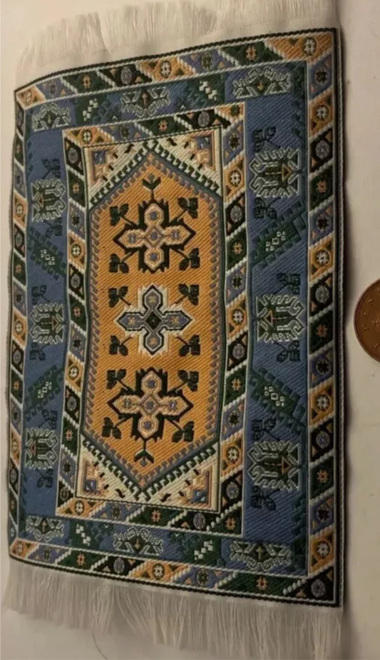 Dolls house rug 6 inch