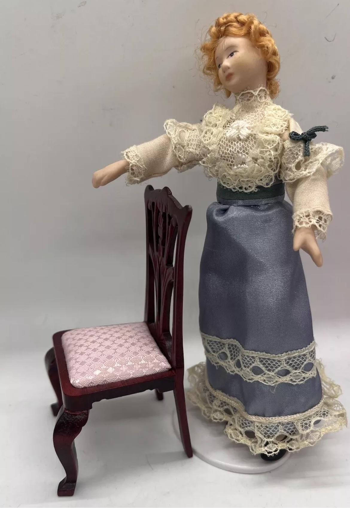 Dolls house pink padded Victorian chair