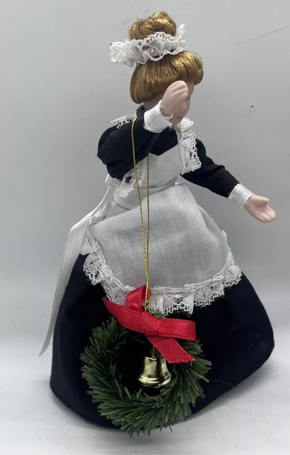 Dolls house Christmas wreath medium