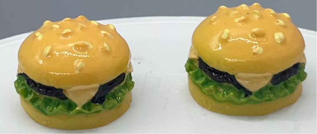 Dolls house food burgers pair (new)