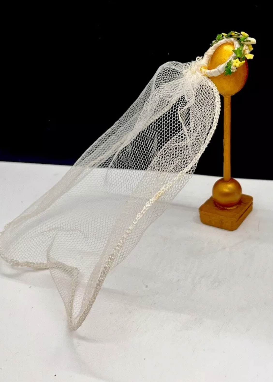 Dolls house wedding tiara and veil new
