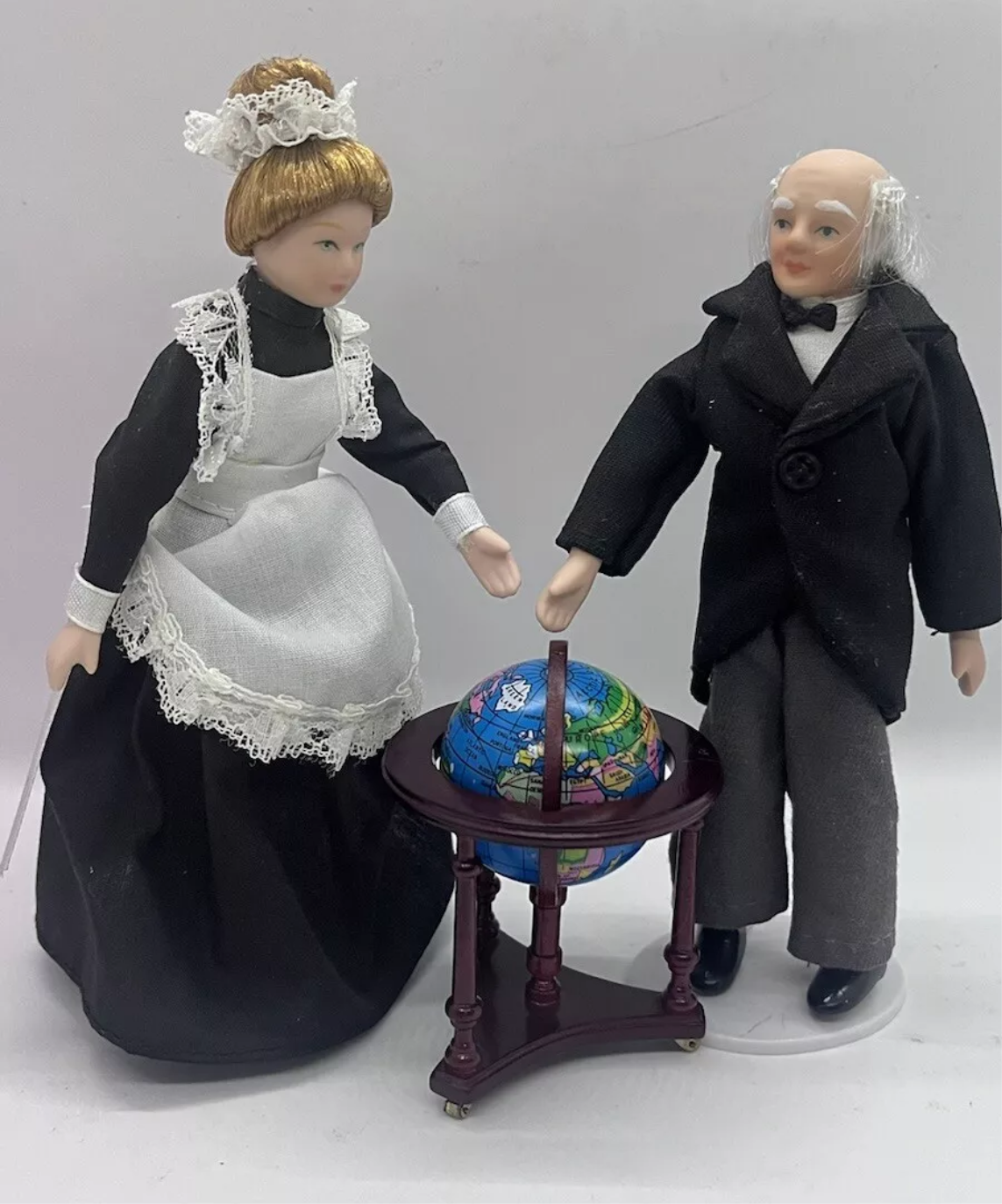 Dolls house wheeled floor globe