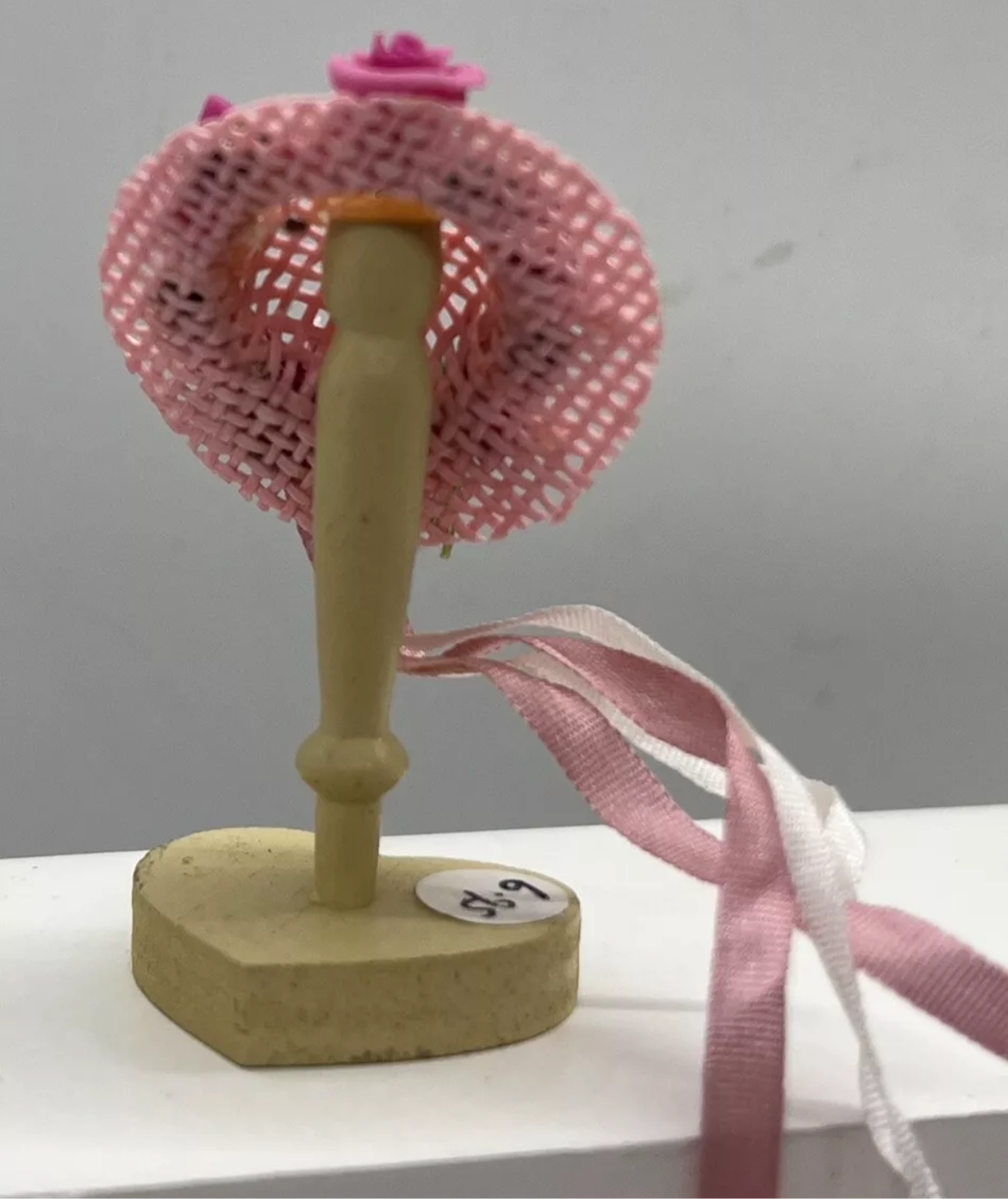 Dolls house hat and stand new