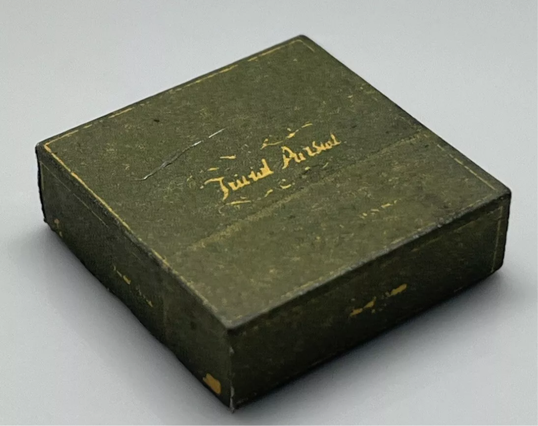Dolls house trivial pursuit reduced