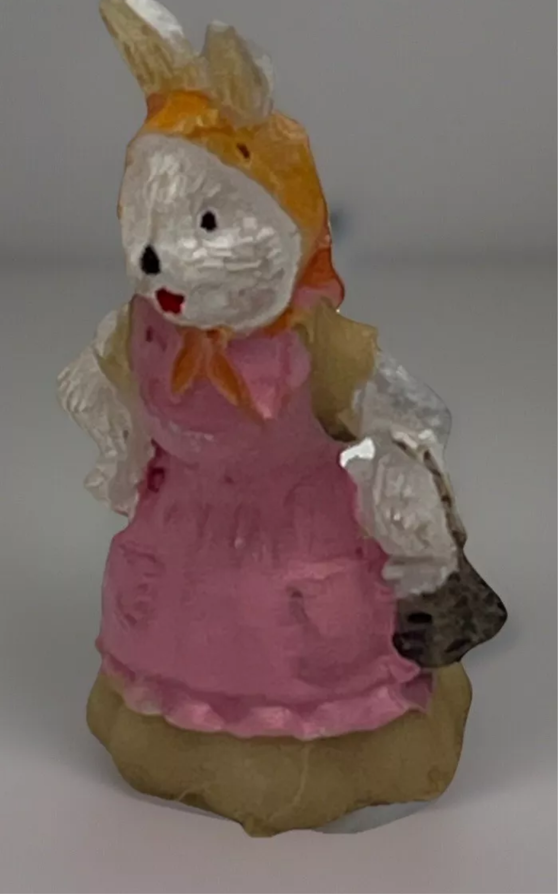 Dolls house ornamental resin Regina rabbit