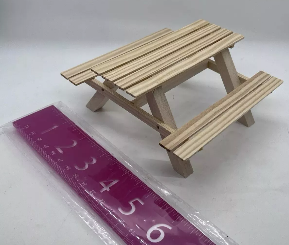 Dolls house picnic bench