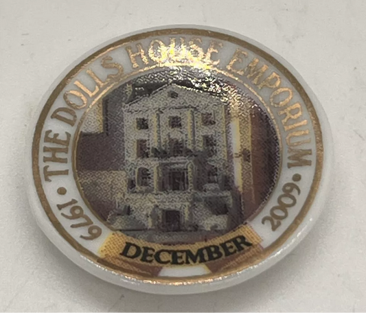 Dolls house emporium collectors plate December