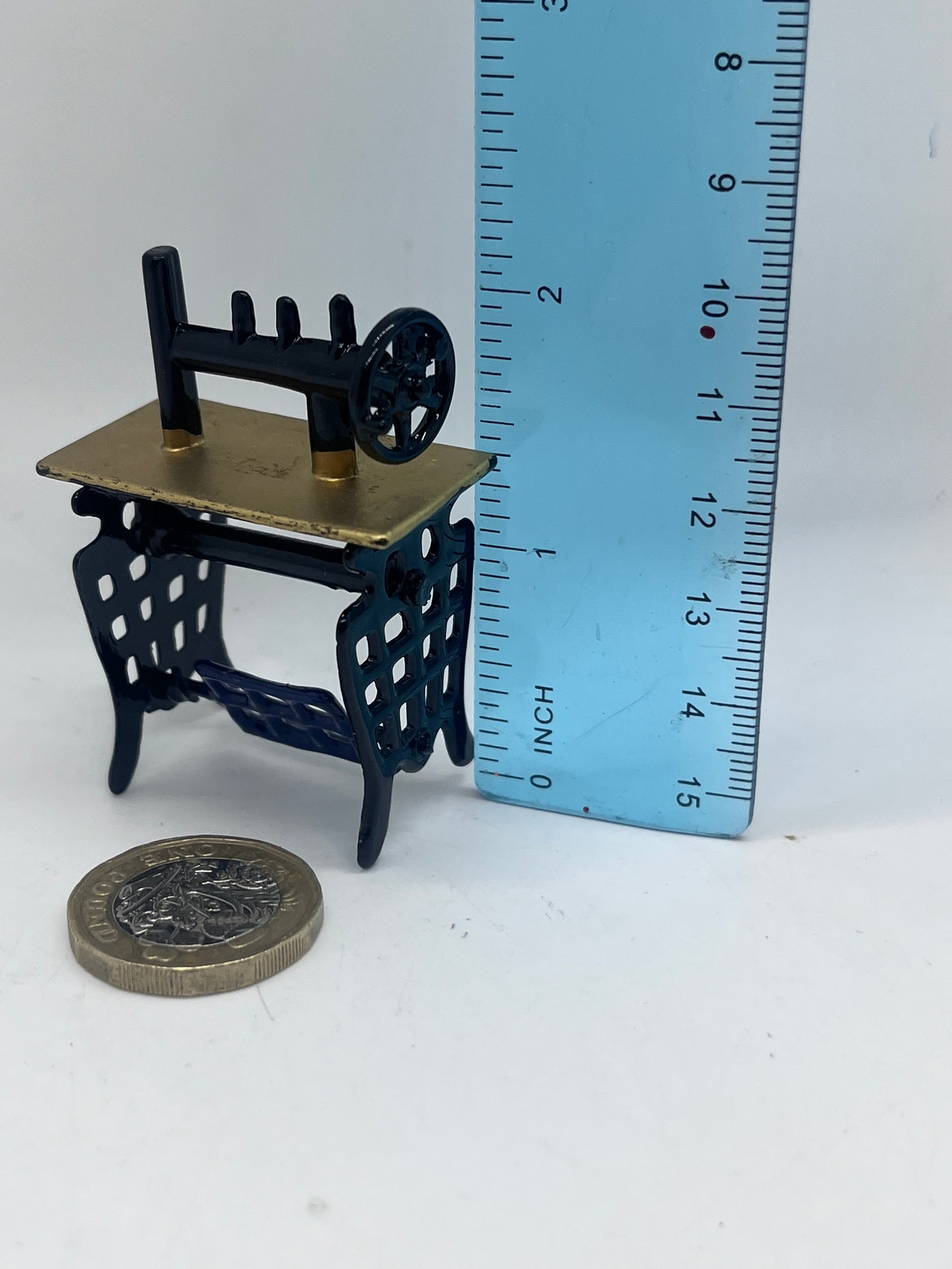 Dolls house 1/16th scale sewing machine