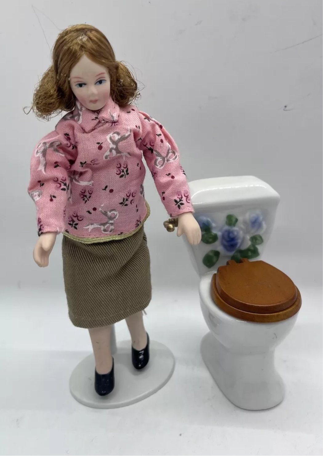 Dolls house toilet