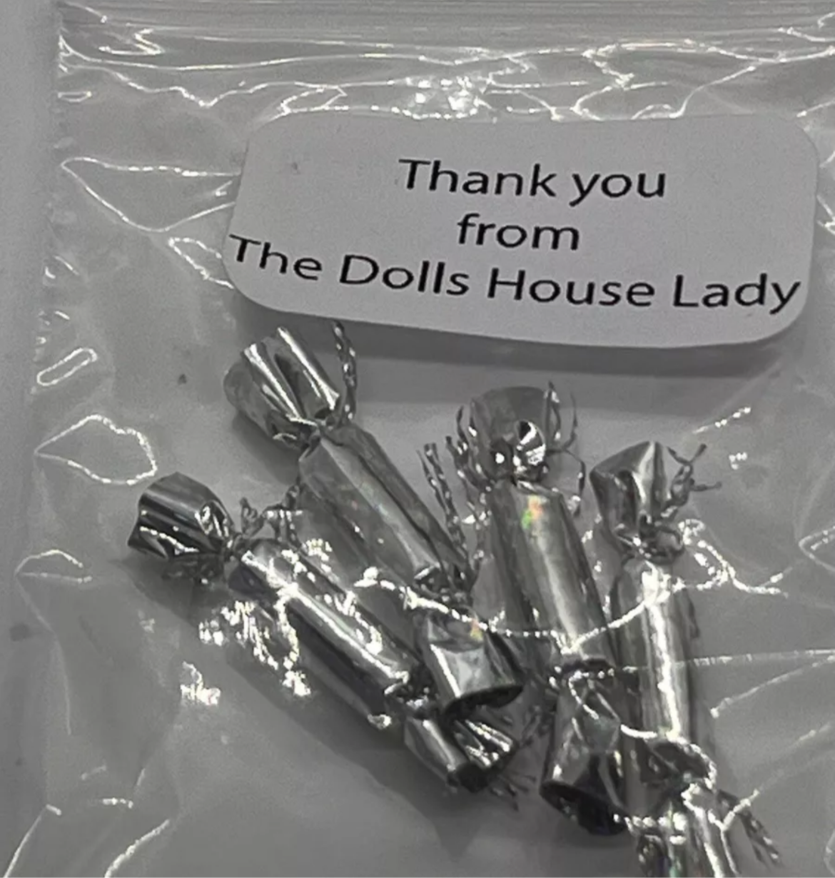 Dolls house Christmas crackers NEW (4)