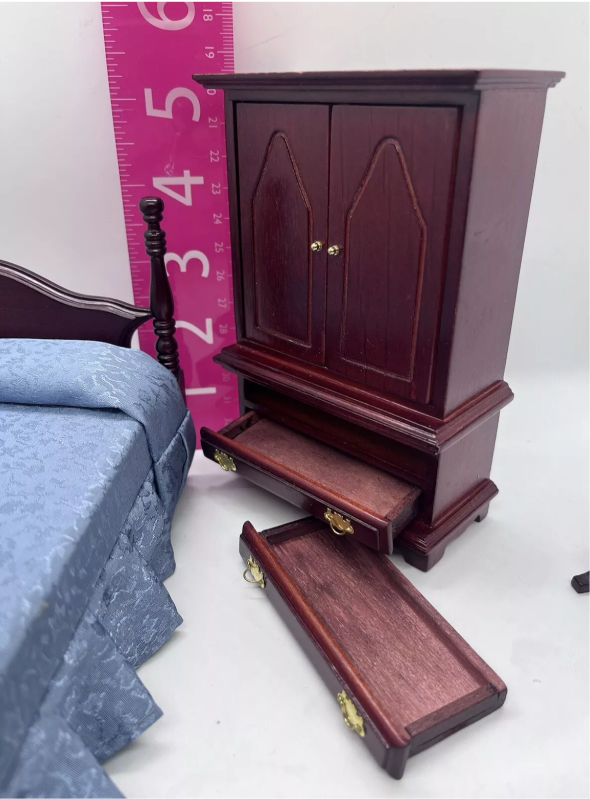 Dolls house bedroom set four poster.