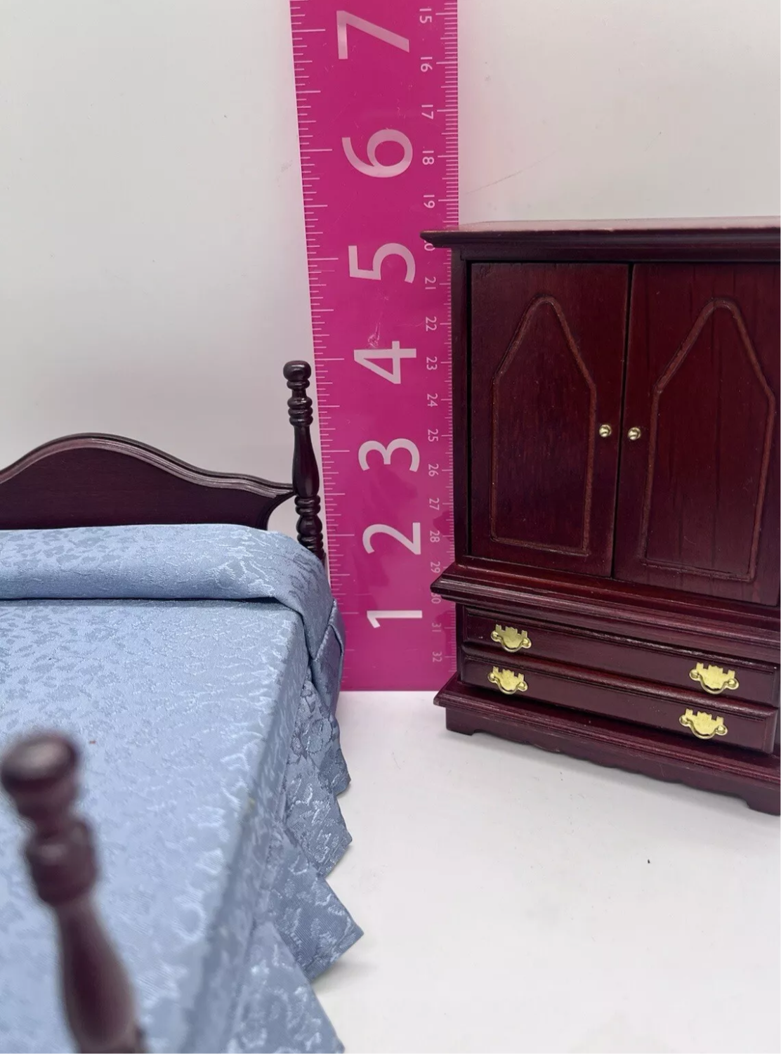 Dolls house bedroom set four poster.