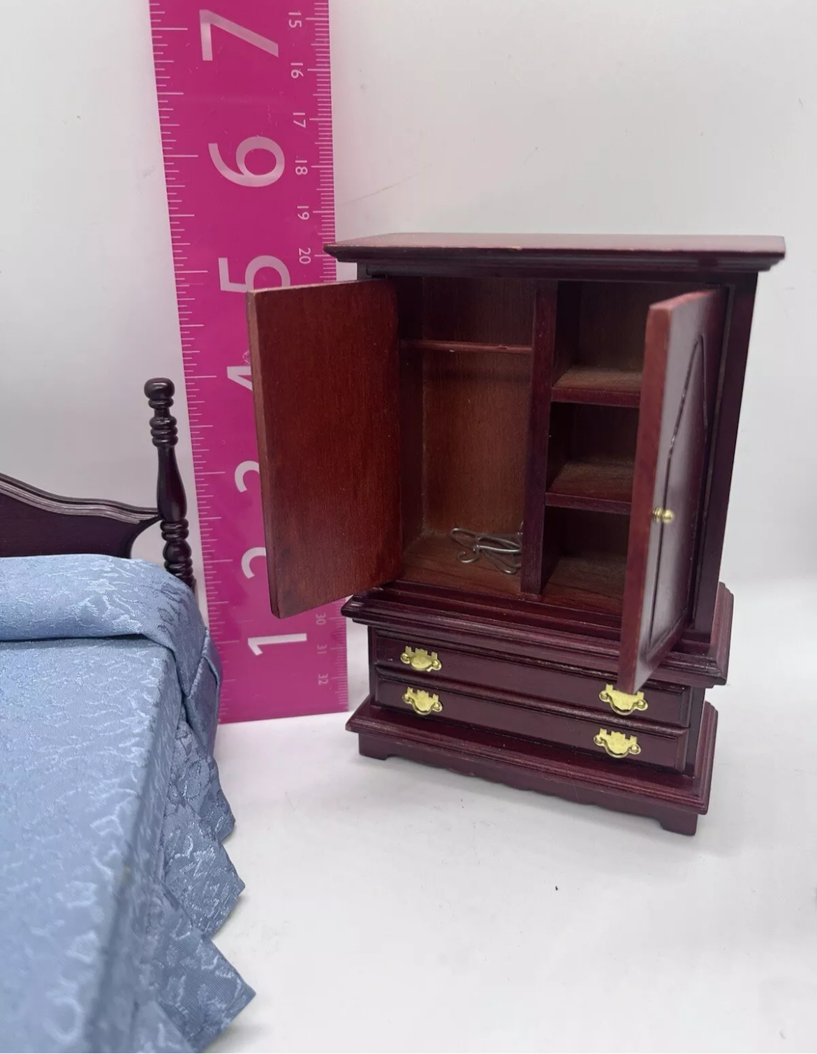 Dolls house bedroom set four poster.