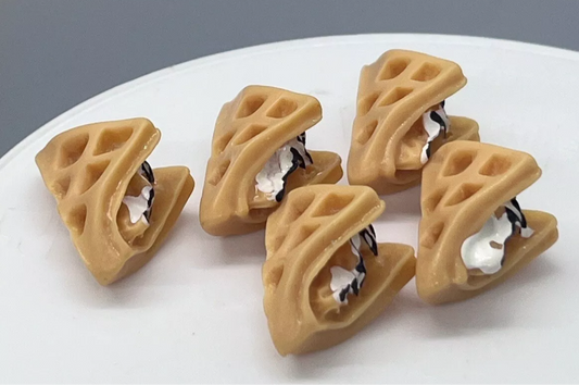 Dolls house waffles food (new)