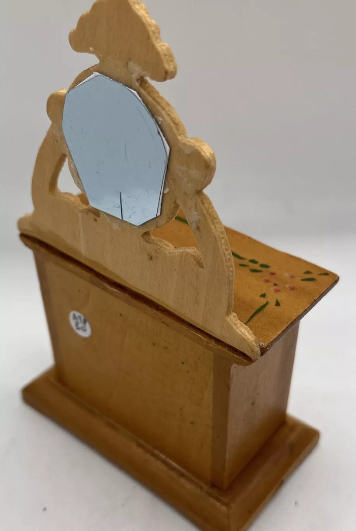 Dolls house chest of drawers with mirror  (reduced)