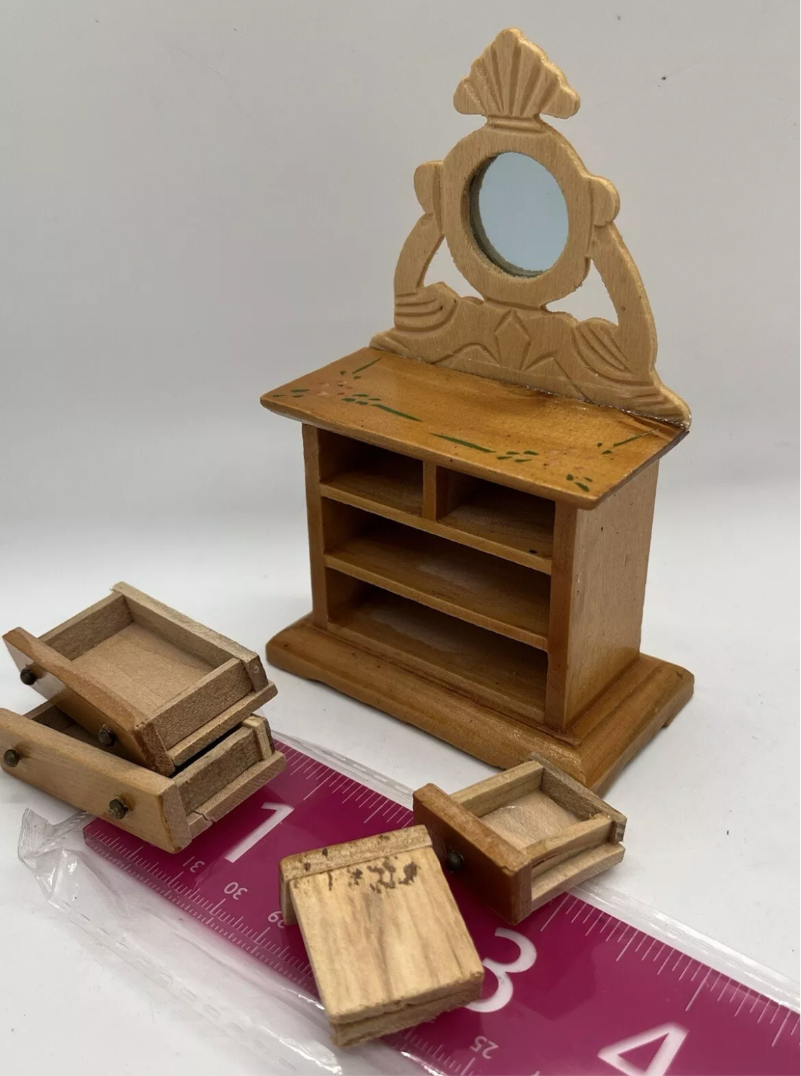 Dolls house chest of drawers with mirror  (reduced)